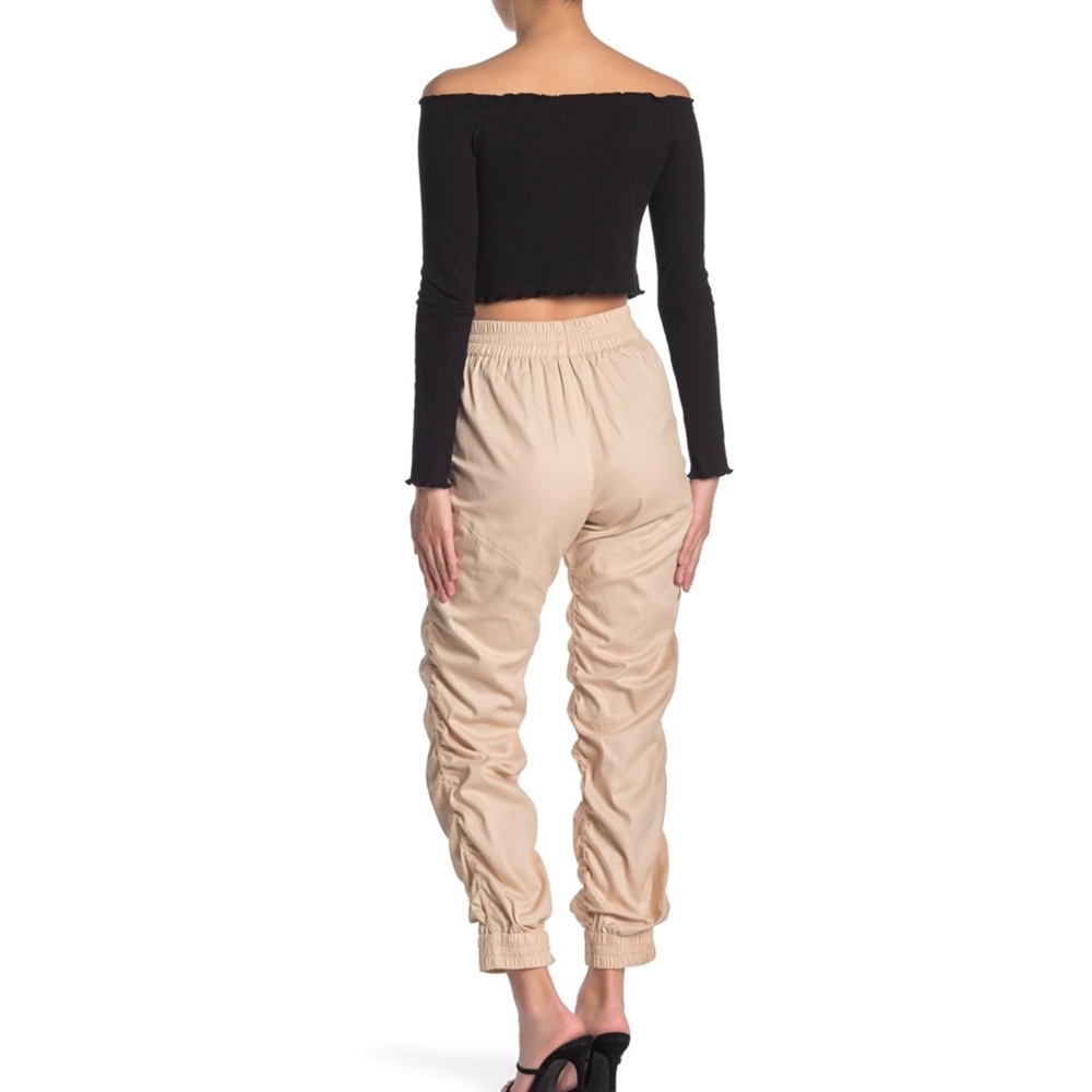HYFVE Ruched Pants - Picture 2 of 4
